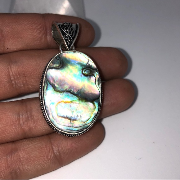 Abalone Shell Pendant - Picture 2 of 3
